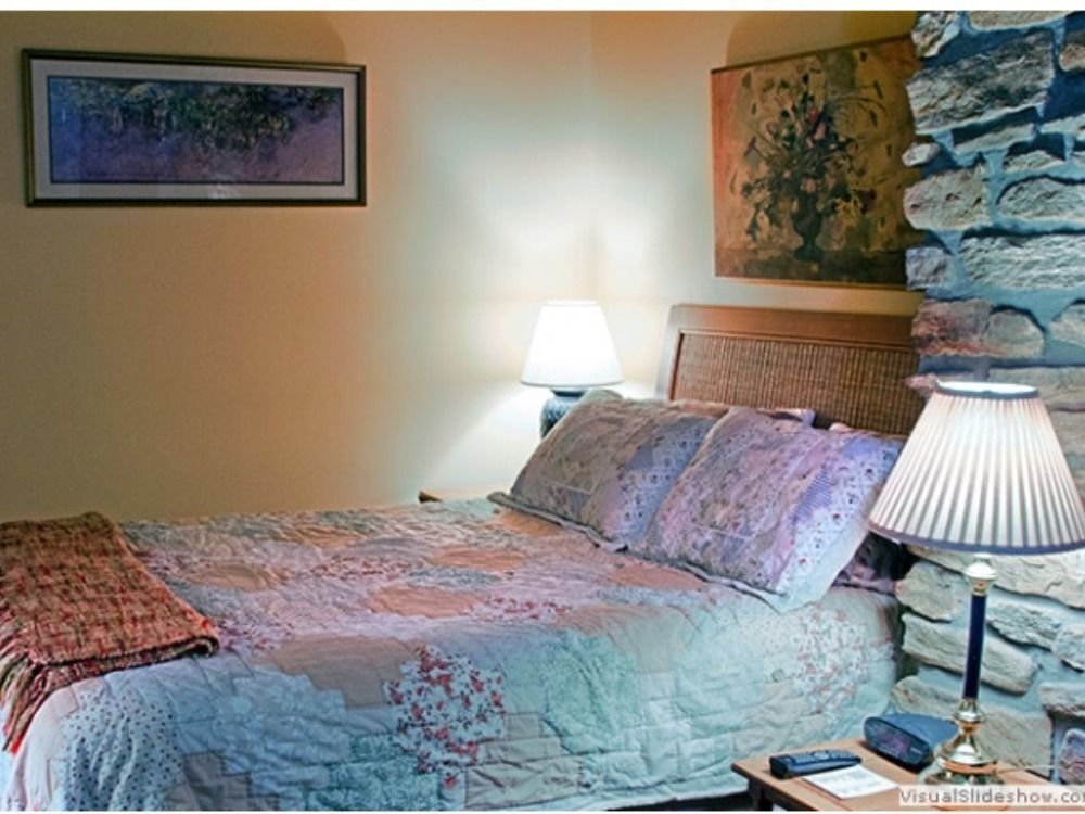 River House Bed And Breakfast Nine Mile Falls Bagian luar foto